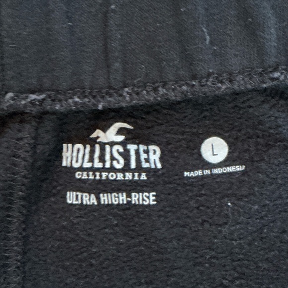 Hollister mens Black Sweatpants - Picture 3 of 6